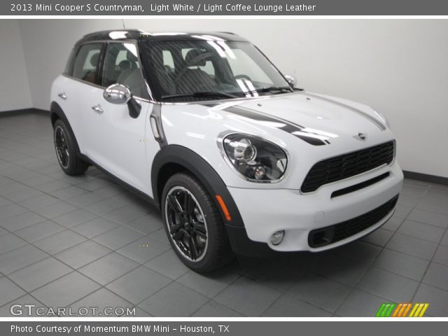 2013 Mini Cooper S Countryman in Light White