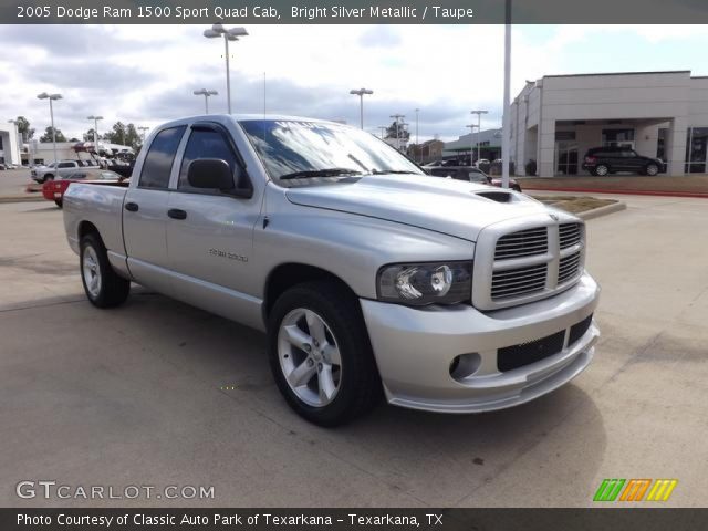 2005 Dodge Ram 1500 Sport Quad Cab in Bright Silver Metallic