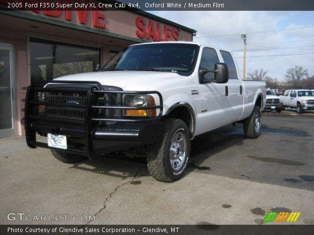2005 Ford F350 Super Duty XL Crew Cab 4x4 in Oxford White