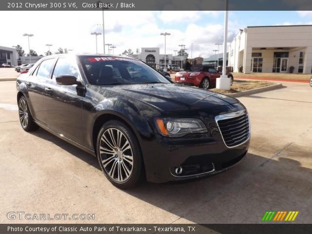 2012 Chrysler 300 S V6 in Gloss Black