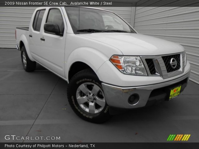 2009 Nissan Frontier SE Crew Cab in Avalanche White