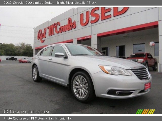 2012 Chrysler 200 Limited Sedan in Bright Silver Metallic