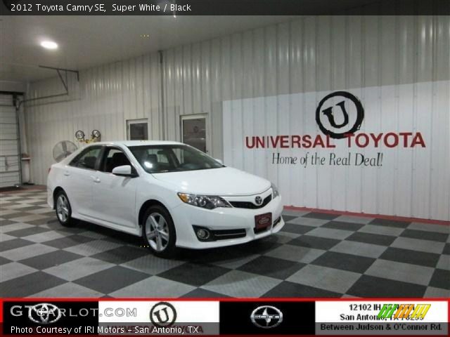 2012 Toyota Camry SE in Super White