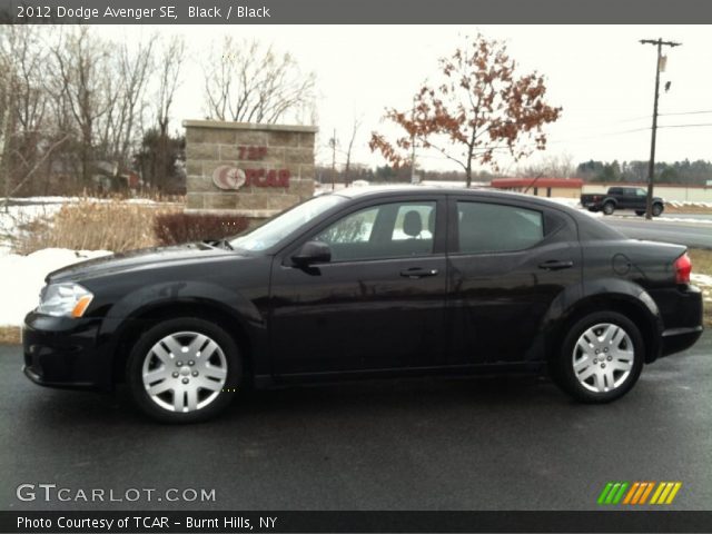 2012 Dodge Avenger SE in Black