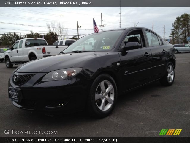2005 Mazda MAZDA3 i Sedan in Black Mica