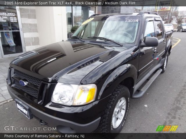 2005 Ford Explorer Sport Trac XLT 4x4 in Black Clearcoat
