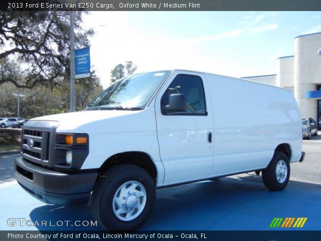 2013 Ford E Series Van E250 Cargo in Oxford White