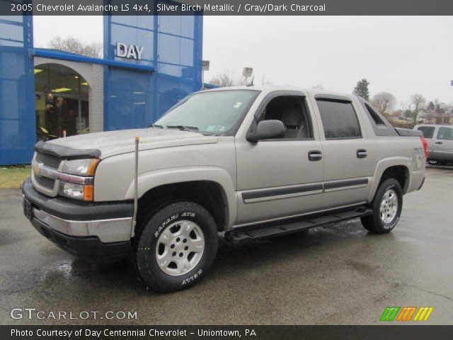 2005 Chevrolet Avalanche LS 4x4 in Silver Birch Metallic