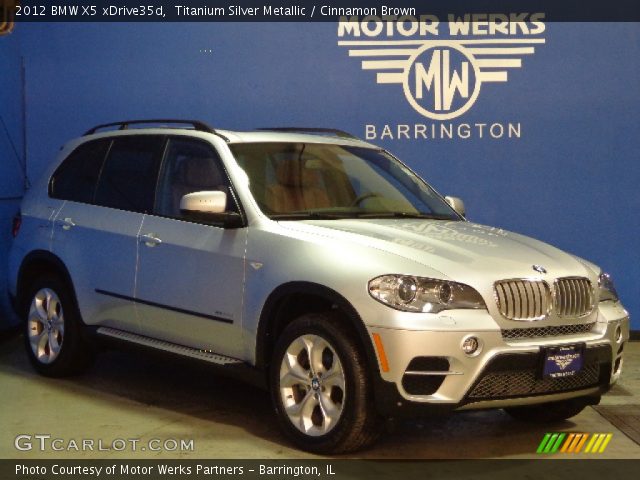 2012 BMW X5 xDrive35d in Titanium Silver Metallic
