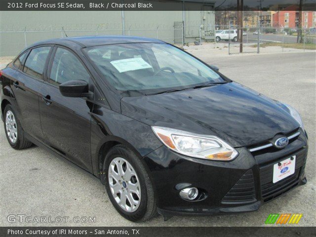2012 Ford Focus SE Sedan in Black
