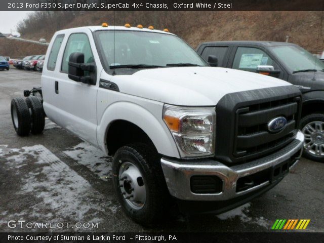 2013 Ford F350 Super Duty XL SuperCab 4x4 Chassis in Oxford White