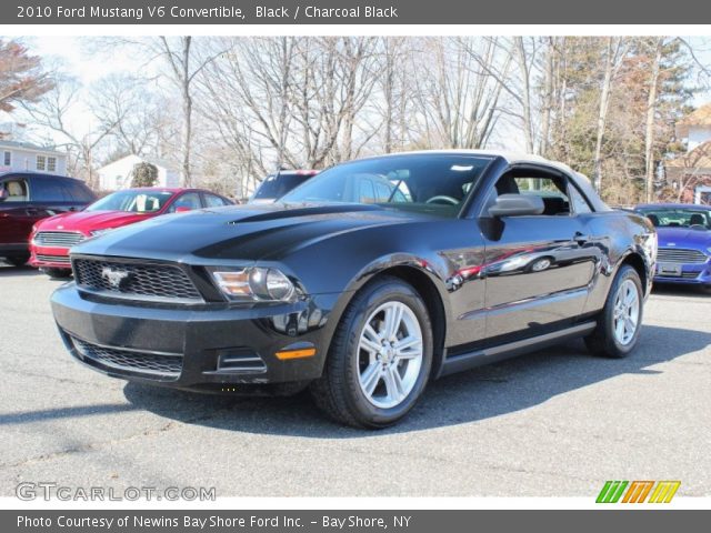 2010 Ford Mustang V6 Convertible in Black