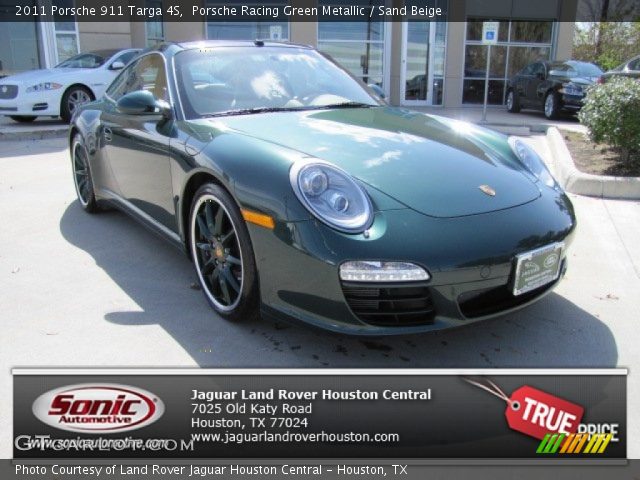 2011 Porsche 911 Targa 4S in Porsche Racing Green Metallic