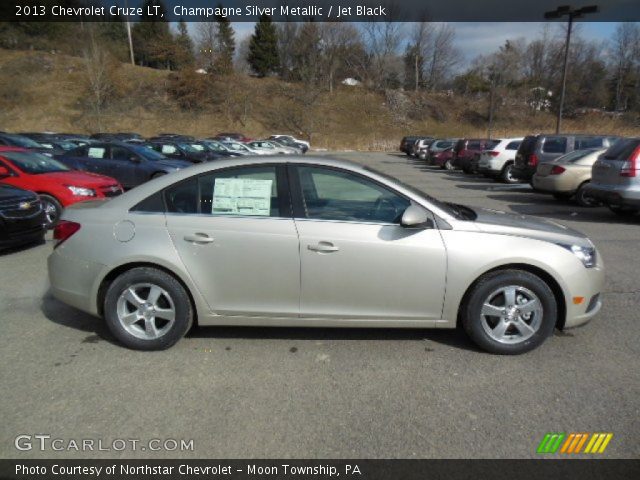 2013 Chevrolet Cruze LT in Champagne Silver Metallic