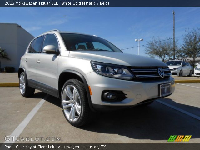 2013 Volkswagen Tiguan SEL in White Gold Metallic