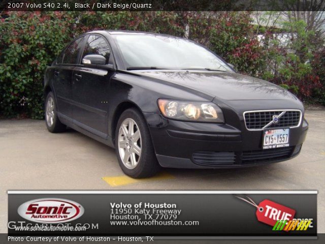 2007 Volvo S40 2.4i in Black