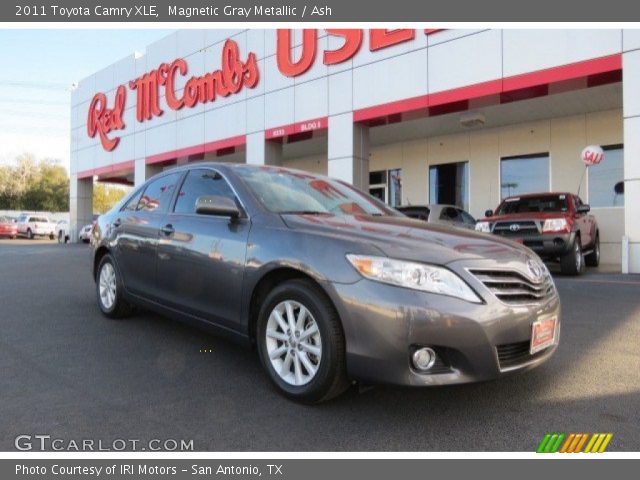 2011 Toyota Camry XLE in Magnetic Gray Metallic