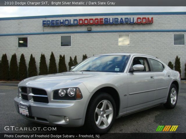 2010 Dodge Charger SXT in Bright Silver Metallic