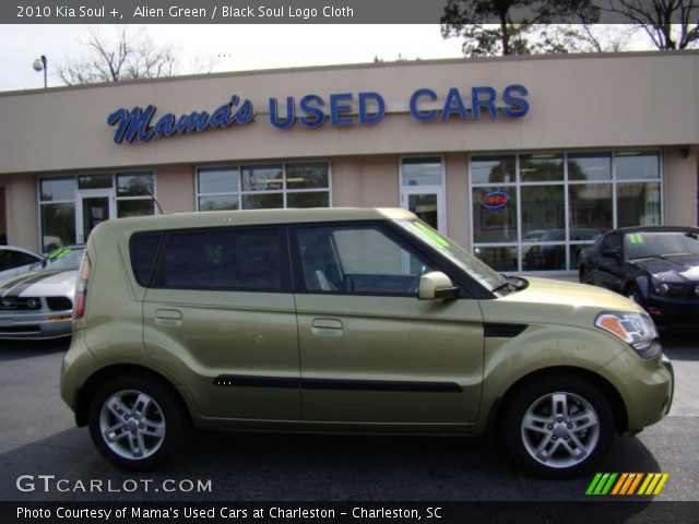 2010 Kia Soul + in Alien Green