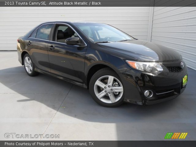 2013 Toyota Camry SE in Attitude Black Metallic