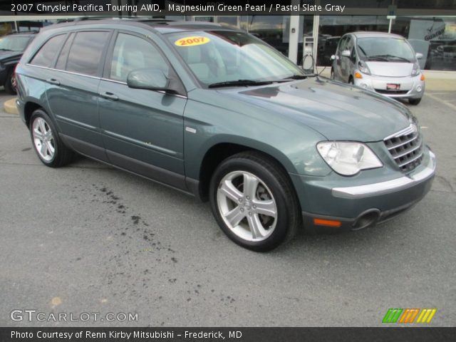 2007 Chrysler Pacifica Touring AWD in Magnesium Green Pearl