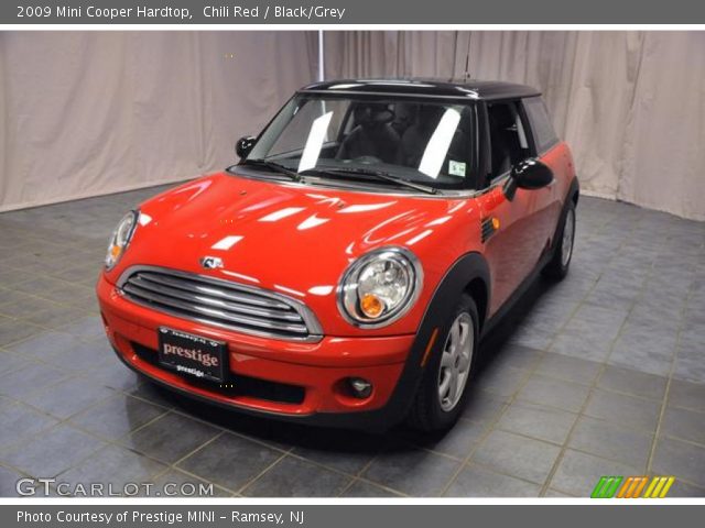 2009 Mini Cooper Hardtop in Chili Red