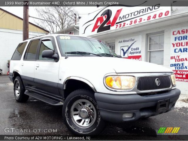 1999 Mercury Mountaineer 4WD in Oxford White