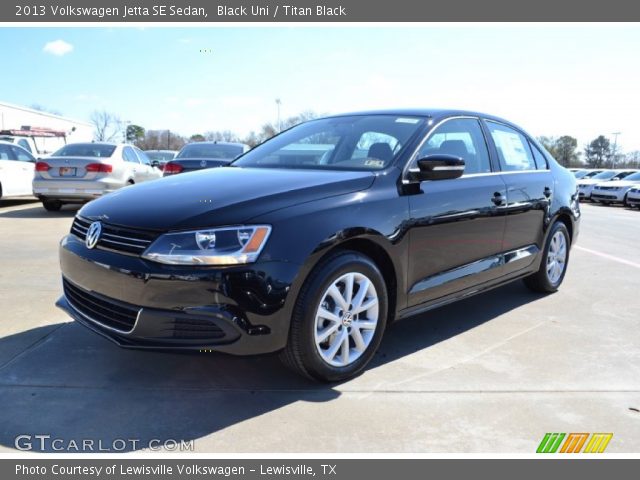 2013 Volkswagen Jetta SE Sedan in Black Uni