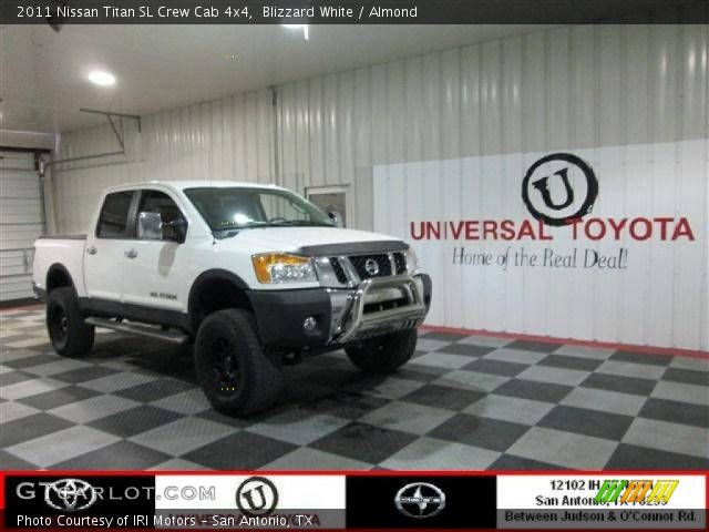 2011 Nissan Titan SL Crew Cab 4x4 in Blizzard White