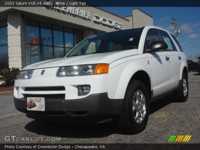 2003 Saturn VUE V6 AWD in White