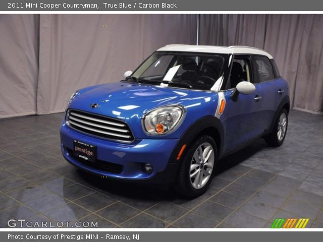 2011 Mini Cooper Countryman in True Blue
