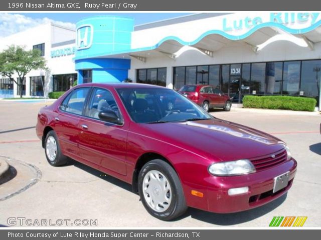 1996 Nissan Altima GXE in Ruby Pearl