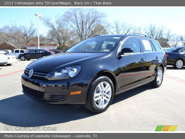 2013 Volkswagen Jetta TDI SportWagen in Black Uni