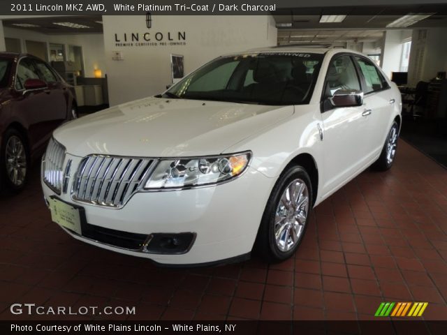 2011 Lincoln MKZ AWD in White Platinum Tri-Coat