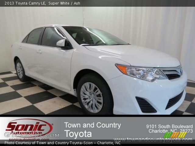 2013 Toyota Camry LE in Super White