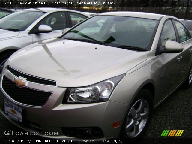 2013 Chevrolet Cruze LT in Champagne Silver Metallic