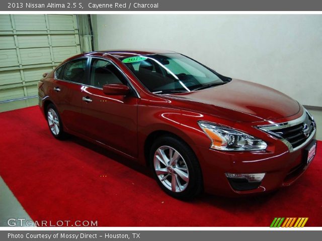 2013 Nissan Altima 2.5 S in Cayenne Red