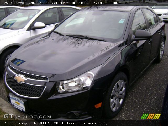 2013 Chevrolet Cruze LS in Black Granite Metallic