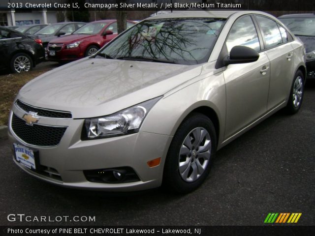 2013 Chevrolet Cruze LS in Champagne Silver Metallic