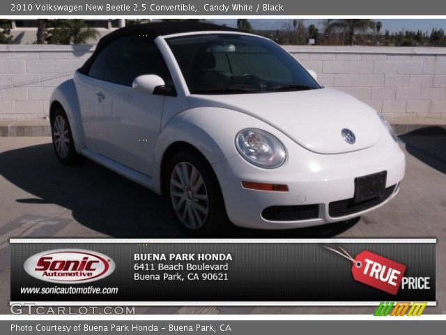 2010 Volkswagen New Beetle 2.5 Convertible in Candy White