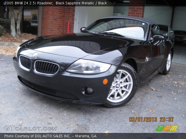 2005 BMW Z4 2.5i Roadster in Black Sapphire Metallic
