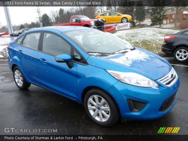 2013 Ford Fiesta SE Sedan in Blue Candy