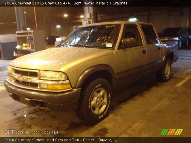 2004 Chevrolet S10 LS Crew Cab 4x4 in Light Pewter Metallic