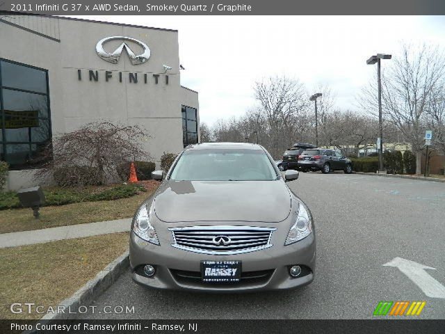 2011 Infiniti G 37 x AWD Sedan in Smokey Quartz