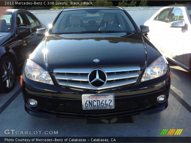 2011 Mercedes-Benz C 300 Luxury in Black