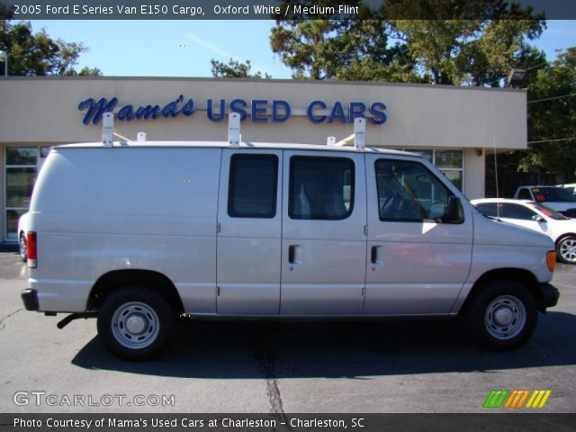 2005 Ford E Series Van E150 Cargo in Oxford White