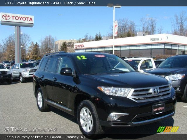 2012 Toyota Highlander V6 4WD in Black