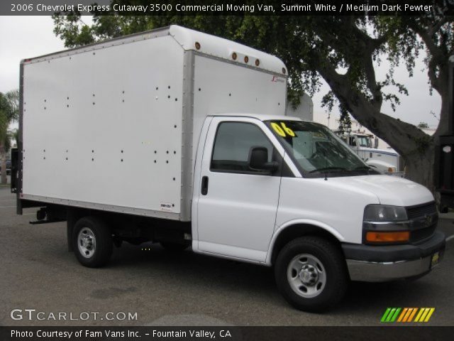 2006 Chevrolet Express Cutaway 3500 Commercial Moving Van in Summit White