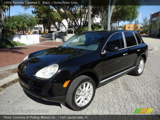 2004 Porsche Cayenne S in Black