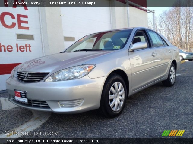 2005 Toyota Camry LE in Lunar Mist Metallic